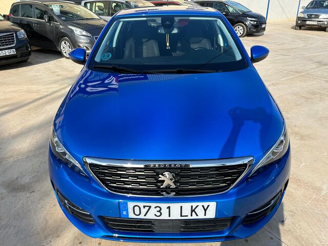 PEUGEOT 308 ALLURE 1.2 PURETECH AUTO SPANISH LHD IN SPAIN 31000 MILES SUPER 2020